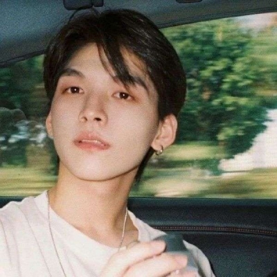 成熟有魅力的男头像图片