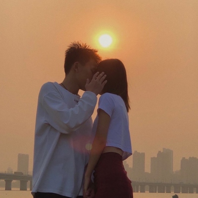 男生女生情侣头像高级真人图片