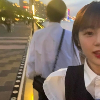 男生女生情侣头像高级真人图片