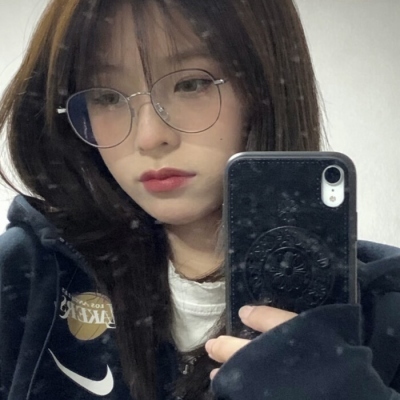 头像ins高级质感女头小众图片