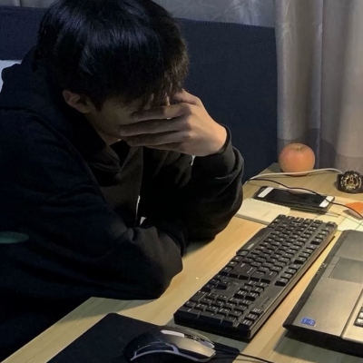 男生高级感头像图片