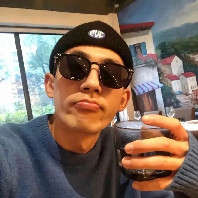 微信真人高贵的男生头像图片