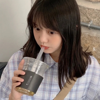 微信真实女生十几岁头像图片