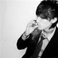真人伤感男生颓废头像