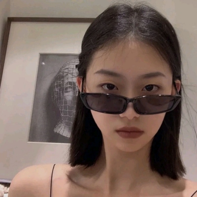 微信真人御姐小众头像图片