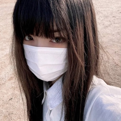 2025真人女生超拽头像图片