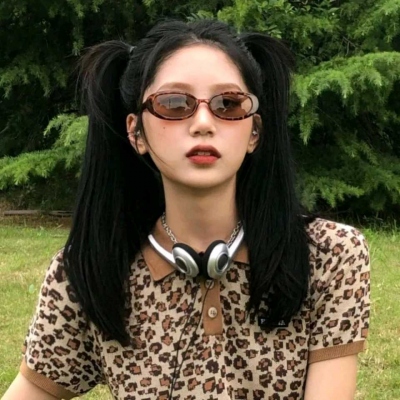 微信真人御姐小众头像图片