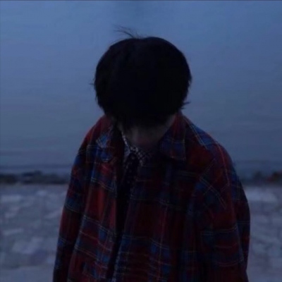 微信真人抑郁系男生头像图片