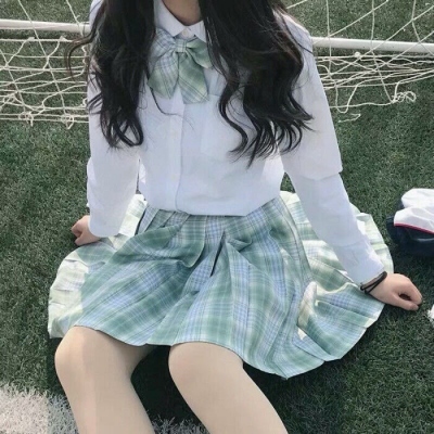 唯美绿色系清新女头图片
