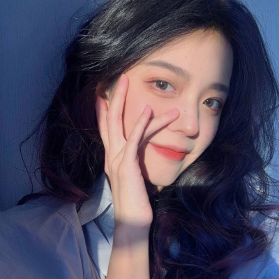 女生微信头像真人2025最火图片