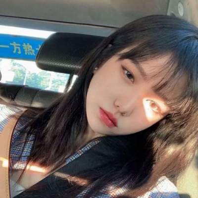 微信霸气的照片女生头像
