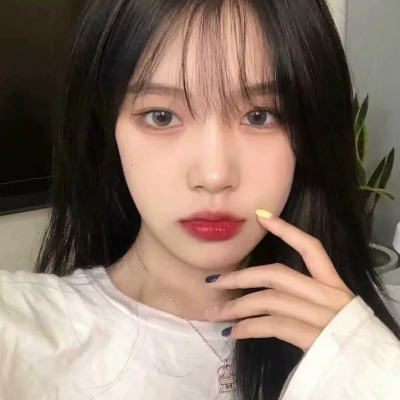 微信霸气的照片女生头像