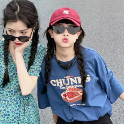 2025最火女闺蜜微信头像
