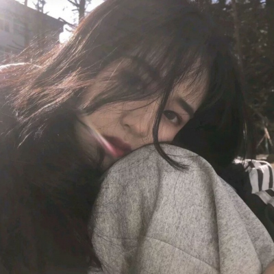 2025超有个性的女生头像真人图片
