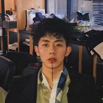 真人2025最潮最火男生头像图片