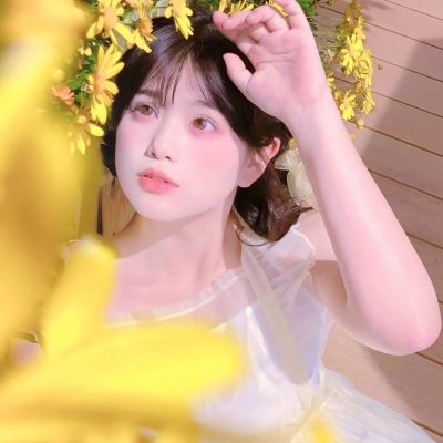 微信唯美干净清新温柔少女头像图片