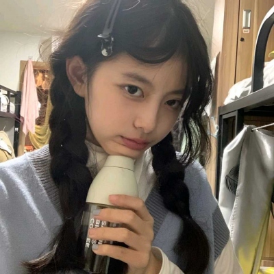 微信真人御姐小众头像图片