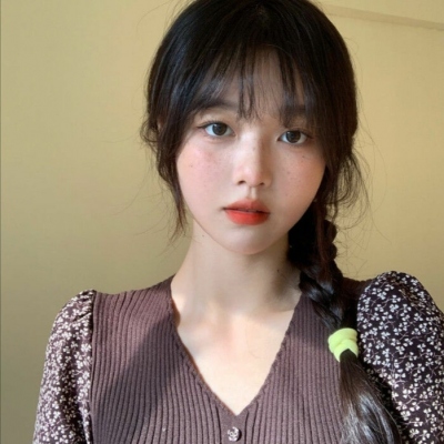 女生真人版头像16岁