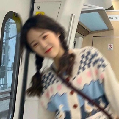 2025新款美女真人头像图片
