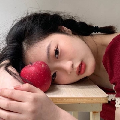 高级感爆棚的微信头像女生图片