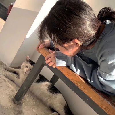 真人头像高级小众女