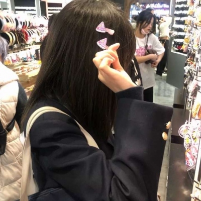 女生17岁头像真人照片