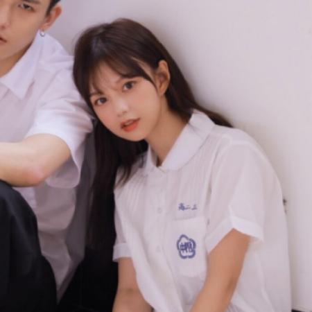 2025甜美秀恩爱情侣头像一男一女双人图片