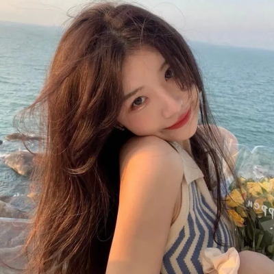 2025年微信最火的头像女生真人图片