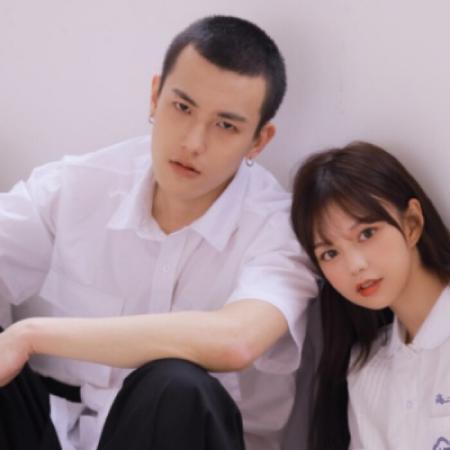 2025甜美秀恩爱情侣头像一男一女双人图片