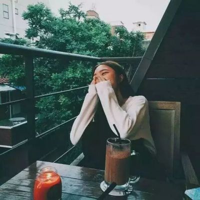 头像女生颓废堕落图片