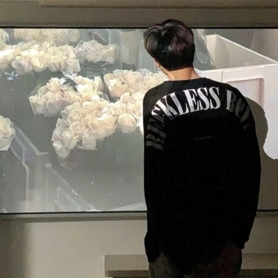姐弟恋cp头像一左一右真人图片