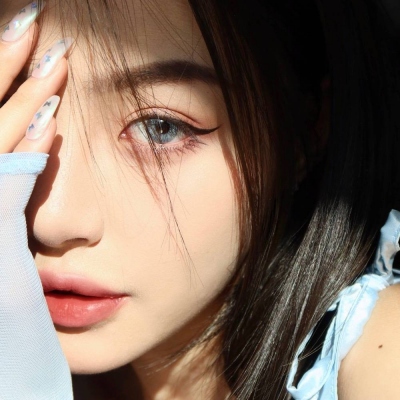 头像女生2025最新火高冷真人图片