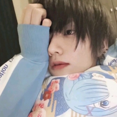 唯美高冷侧颜高清好看的男头