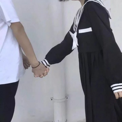 抖音最火的情侣头像真人两张图片