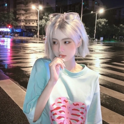 微信头像真人图片2025最新款女