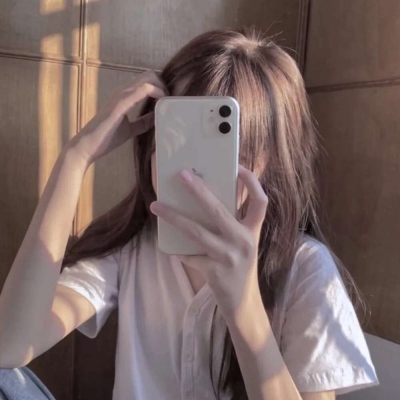 女生17岁头像真人照片