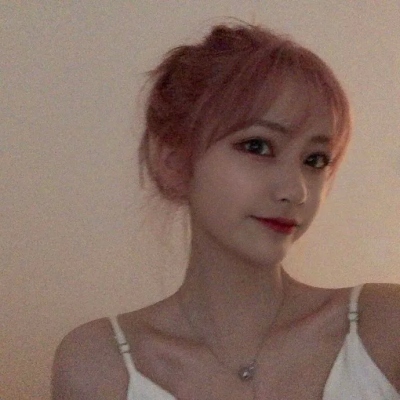 2025抖音很火的女生头像图片