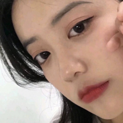 女生头像怼脸拍