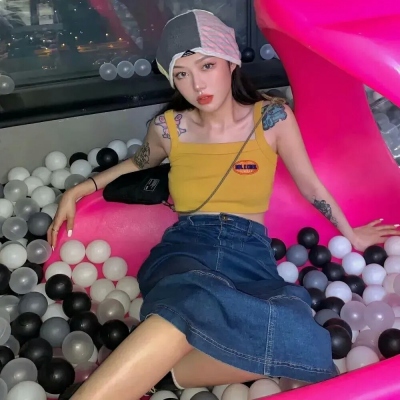2025年微信头像女真人火爆图片