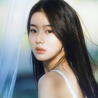 头像女生2025最新火高冷真人图片