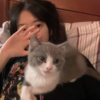 伤感女生真人头像图片