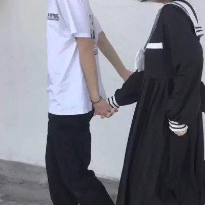 抖音最火的情侣头像真人两张图片