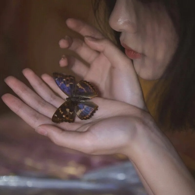 真人头像高级小众女