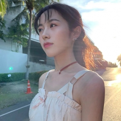 微信头像2025最新最火女生高清图片