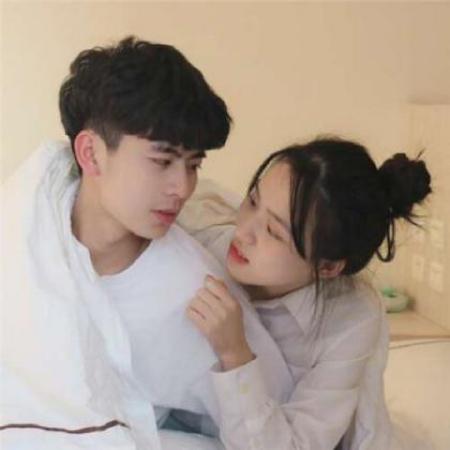 2025年最潮情侣头像成熟高清图片