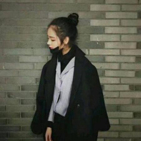 2025最潮情侣头像微信真人单张图片