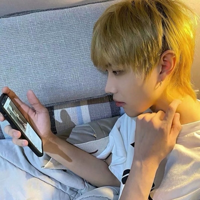 ins风小众风格男头图片