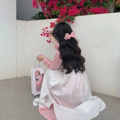阳光点的女生微信头像