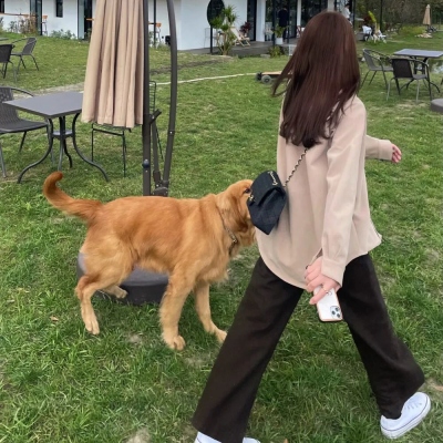 阳光点的女生微信头像