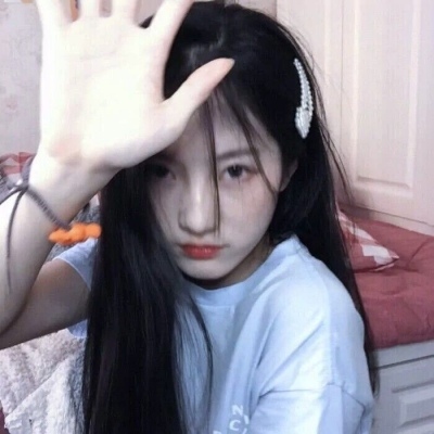 qq头像2025最火女生微信图片
